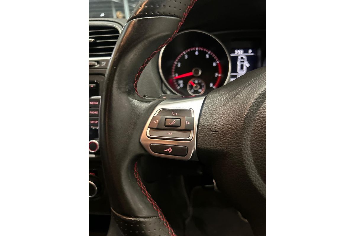 2011 Volkswagen Golf GTI Adidas VI