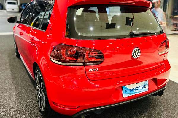 2011 Volkswagen Golf GTI Adidas VI