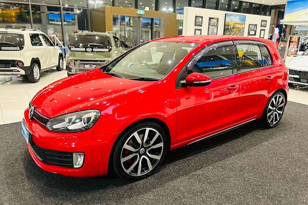 2011 Volkswagen Golf GTI Adidas VI