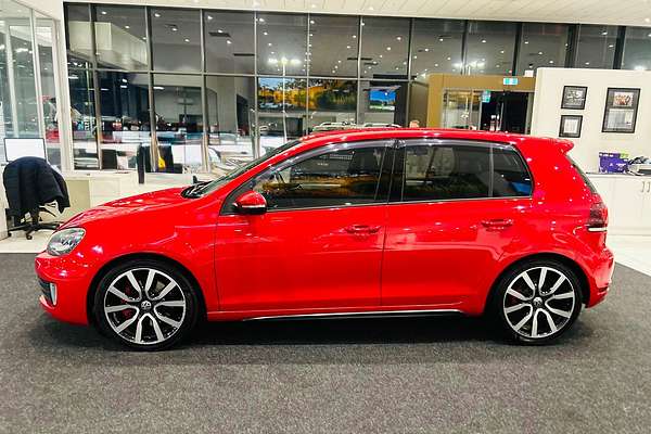 2011 Volkswagen Golf GTI Adidas VI