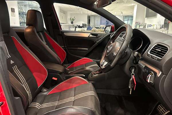 2011 Volkswagen Golf GTI Adidas VI