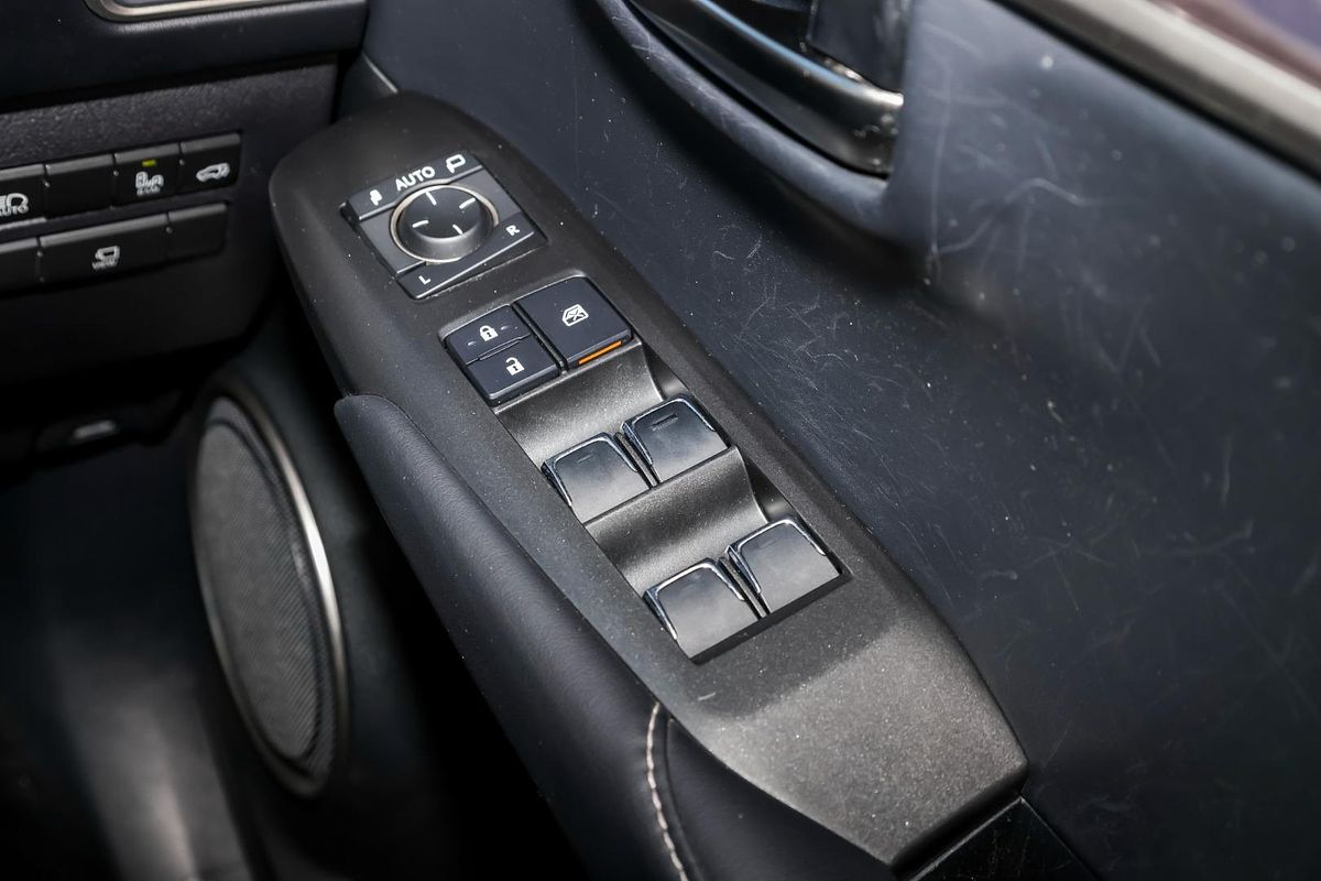 2018 Lexus NX NX300h Sports Luxury AYZ15R