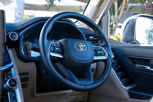 2024 Toyota Landcruiser Sahara ZX FJA300R