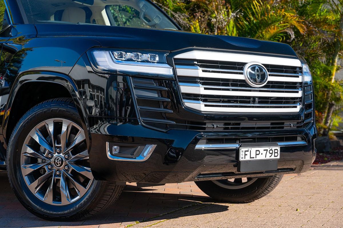 2024 Toyota Landcruiser Sahara ZX FJA300R