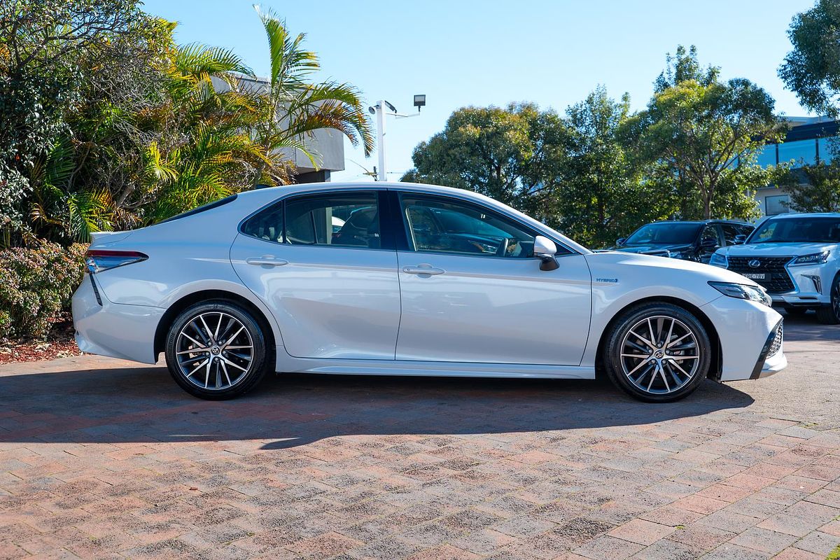 2022 Toyota Camry SL AXVH70R