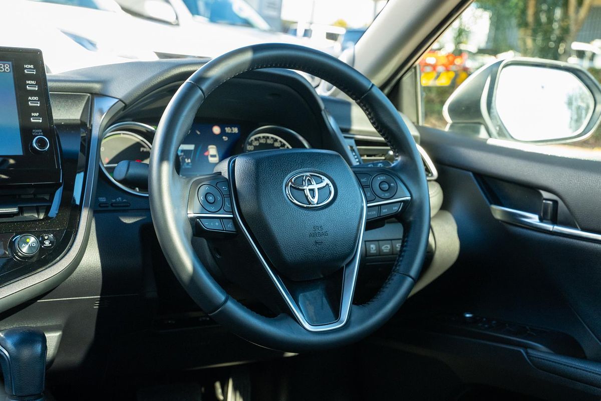 2022 Toyota Camry SL AXVH70R