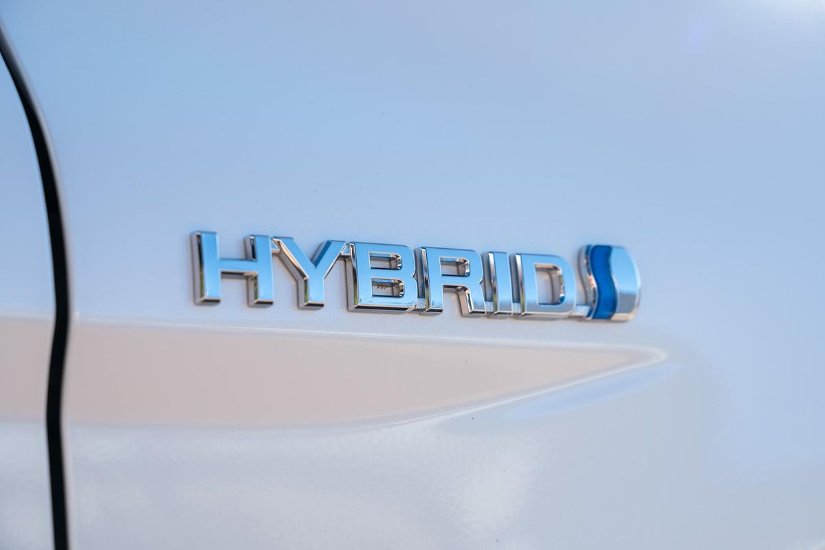 2022 Toyota Camry SL AXVH70R