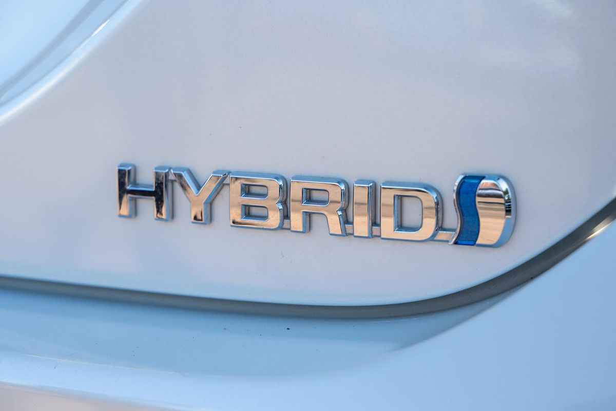 2022 Toyota Camry SL AXVH70R