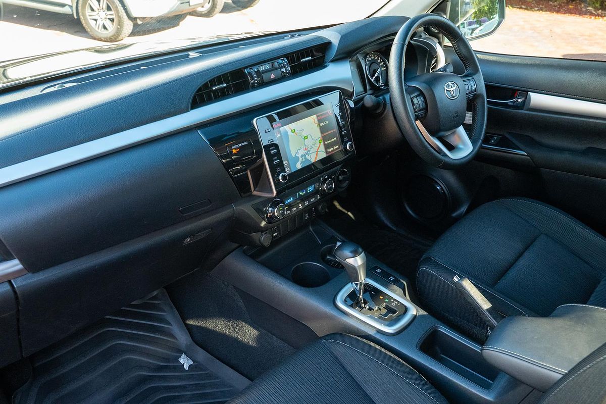 2021 Toyota Hilux SR5 GUN126R 4X4