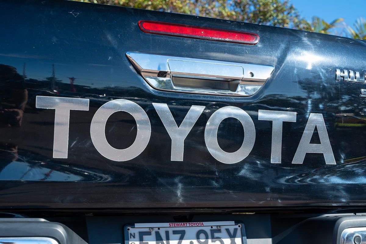2021 Toyota Hilux SR5 GUN126R 4X4