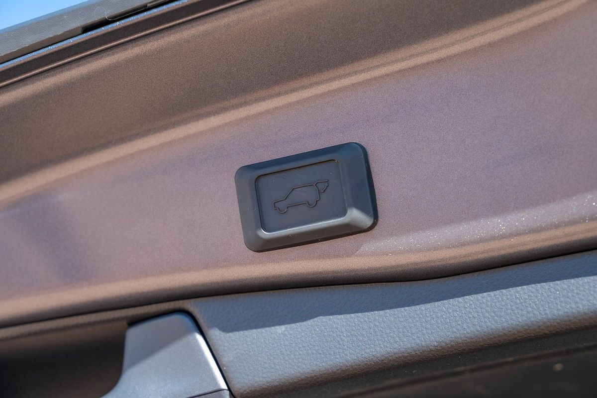 2024 Toyota RAV4 Cruiser AXAH54R