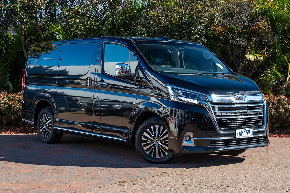 2024 Toyota Granvia VX GDH303R
