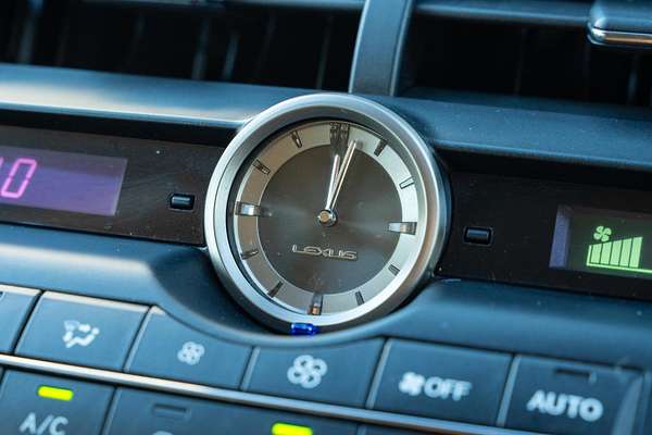 2014 Lexus NX NX300h Sports Luxury AYZ15R