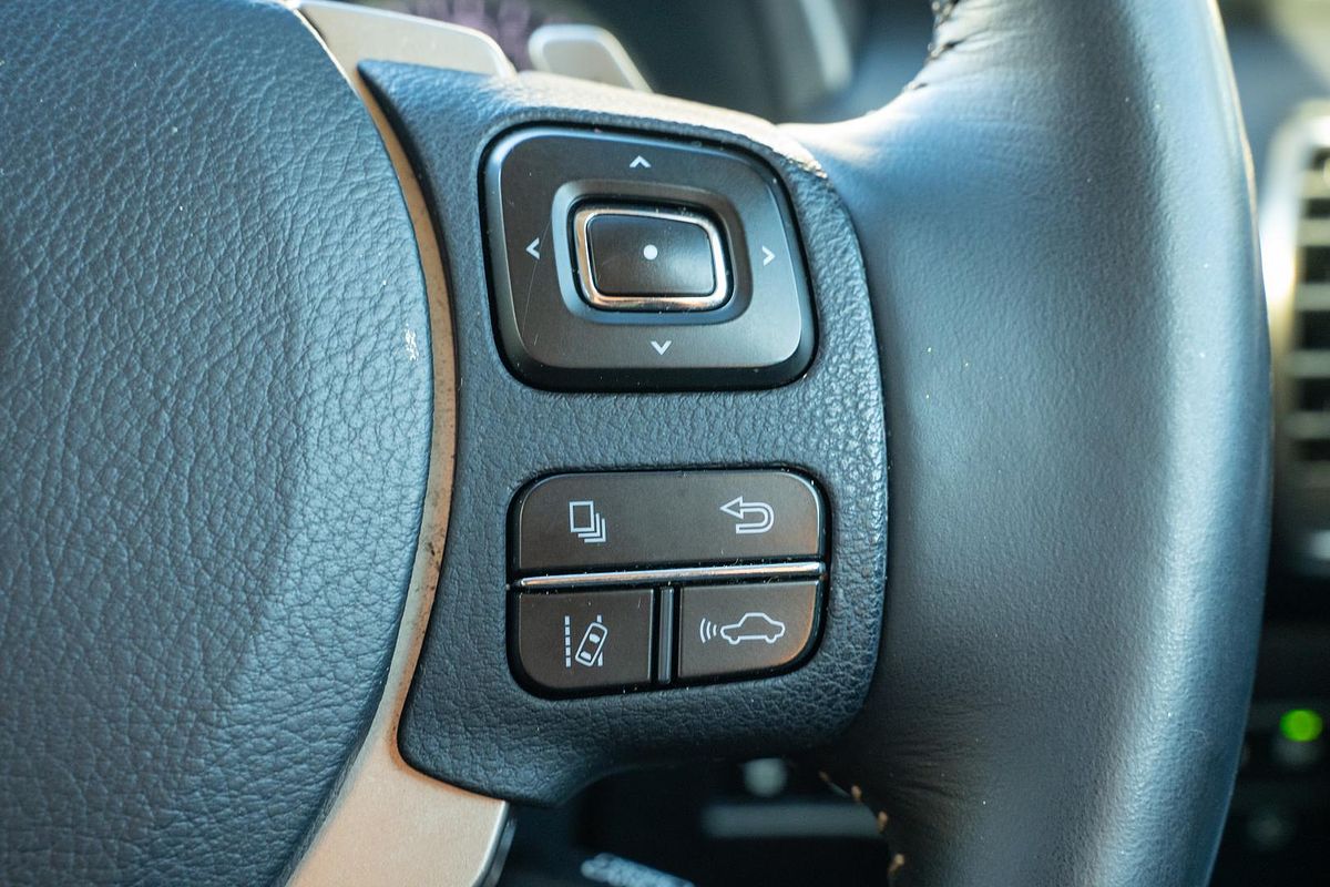2014 Lexus NX NX300h Sports Luxury AYZ15R