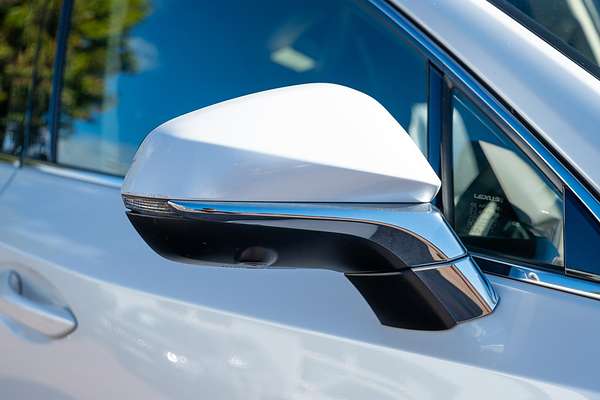 2014 Lexus NX NX300h Sports Luxury AYZ15R