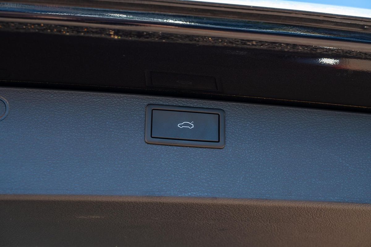 2022 Volkswagen Multivan TDI450 Highline T6.1 SWB