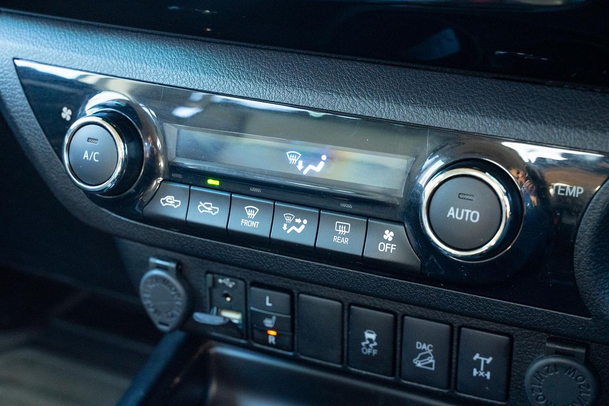 2019 Toyota Hilux SR5 GUN126R 4X4