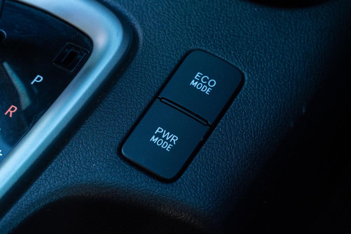 2019 Toyota Hilux SR5 GUN126R 4X4