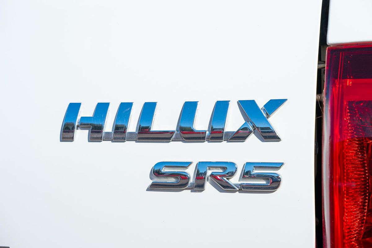 2019 Toyota Hilux SR5 GUN126R 4X4