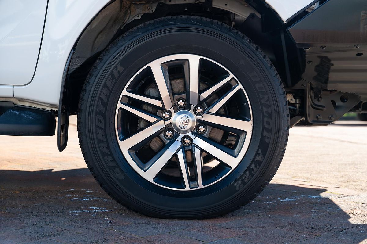 2019 Toyota Hilux SR5 GUN126R 4X4