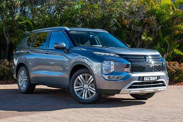 2022 Mitsubishi Outlander LS ZM