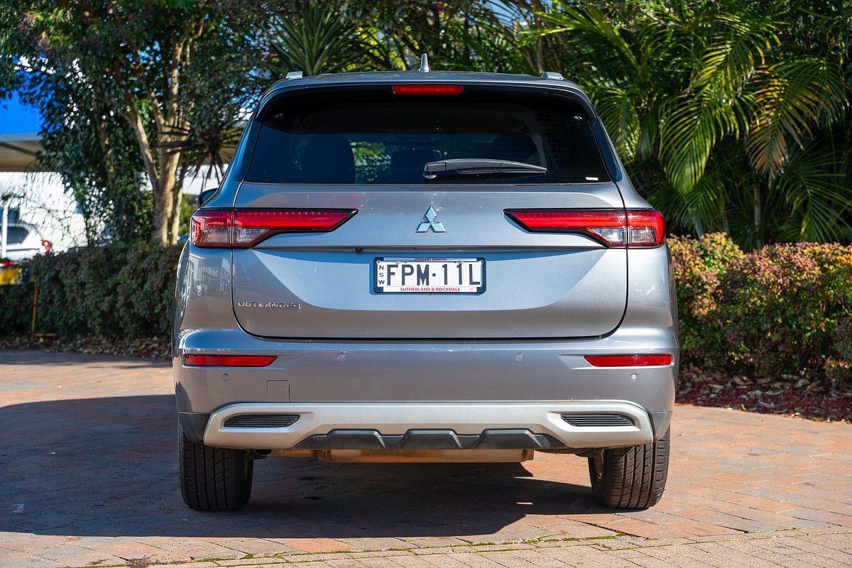 2022 Mitsubishi Outlander LS ZM