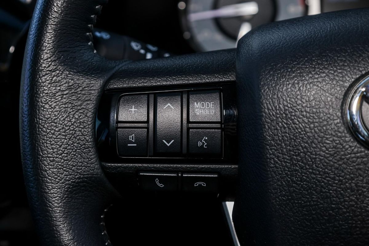 2023 Toyota Hilux SR5 GUN126R 4X4