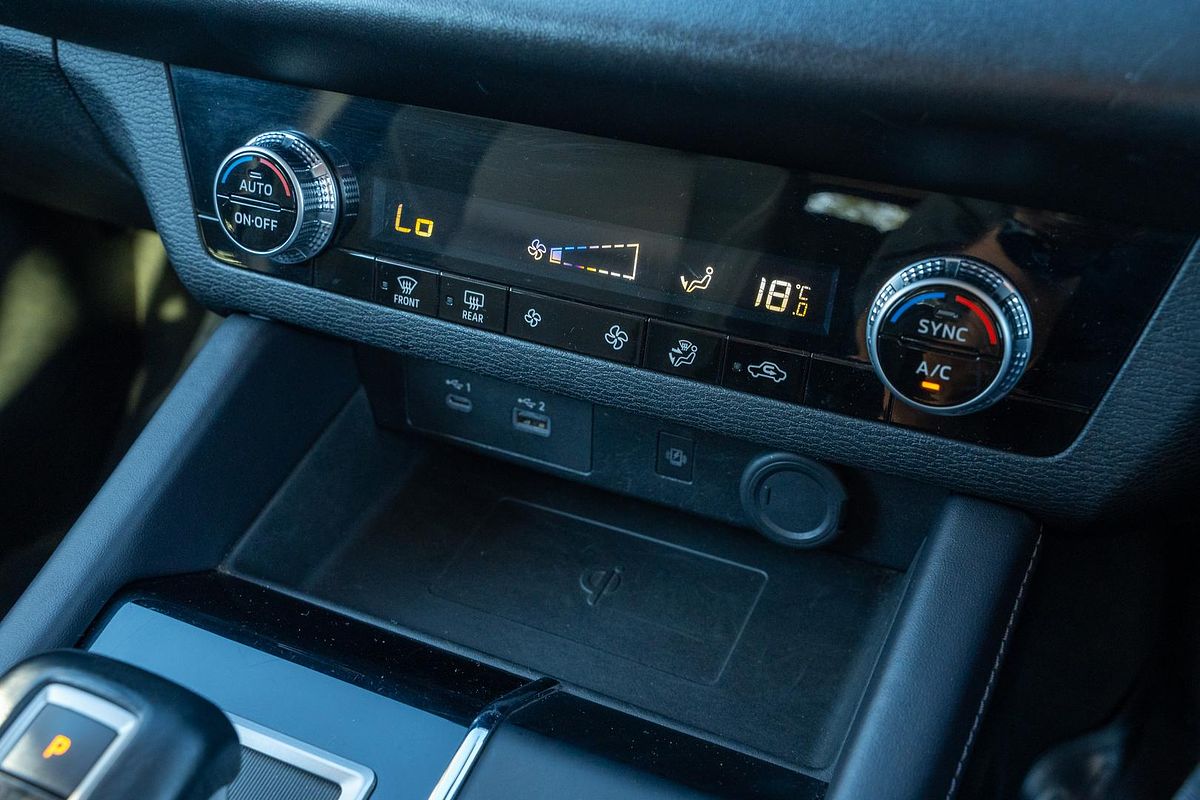 2022 Mitsubishi Outlander LS ZM