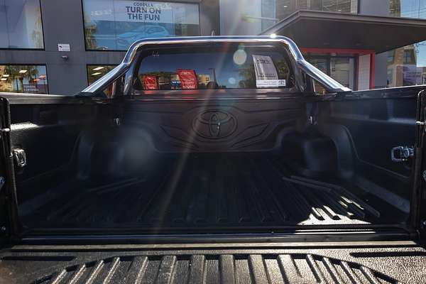 2023 Toyota Hilux SR5 GUN126R 4X4