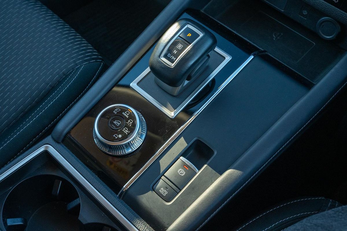 2022 Mitsubishi Outlander LS ZM