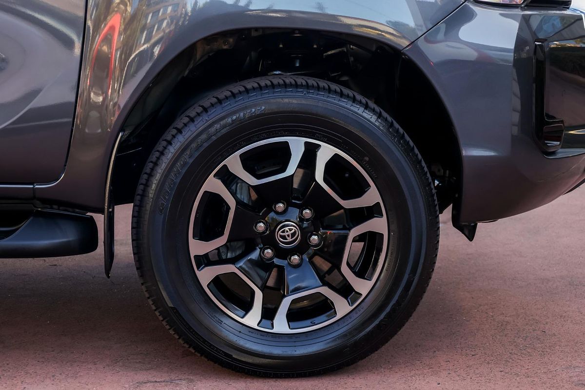 2023 Toyota Hilux SR5 GUN126R 4X4