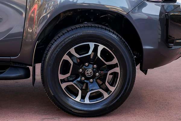 2023 Toyota Hilux SR5 GUN126R 4X4