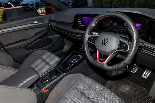 2023 Volkswagen Golf GTI 8