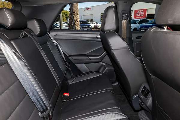 2022 Volkswagen T-Roc 140TSI R-Line D11