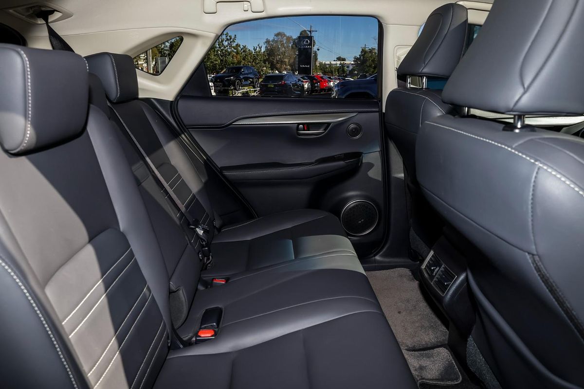 2016 Lexus NX NX200t Luxury AGZ10R