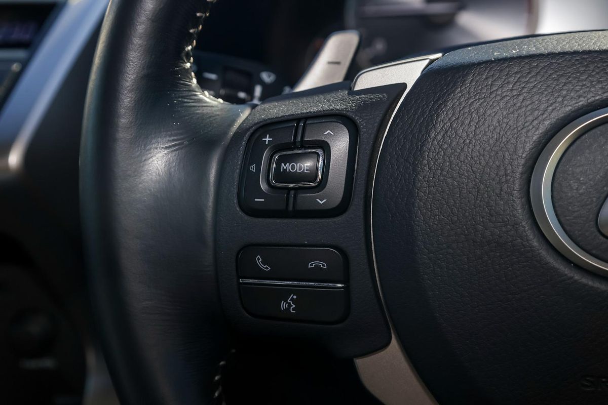2016 Lexus NX NX200t Luxury AGZ10R