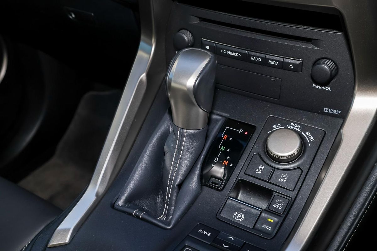 2016 Lexus NX NX200t Luxury AGZ10R
