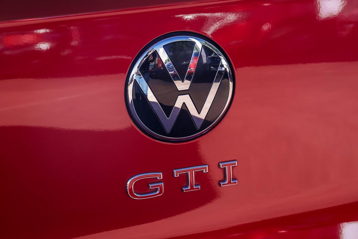 2023 Volkswagen Golf GTI 8