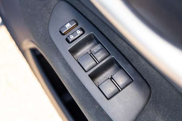 2012 Toyota Corolla Ascent Sport ZRE152R
