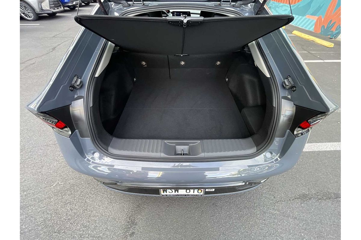 2023 Toyota Prius XLE