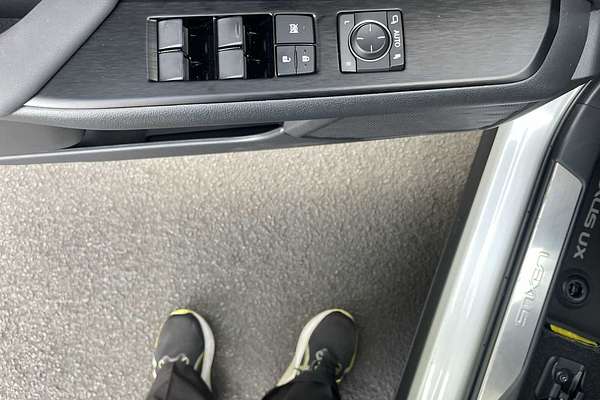 2022 Lexus UX UX 200 Luxury