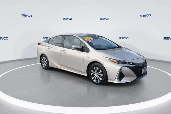 2020 Toyota Prius XLE