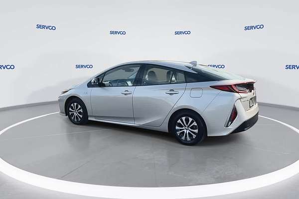 2020 Toyota Prius XLE