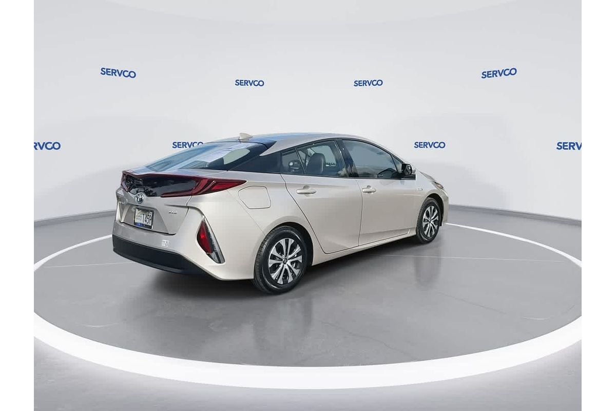 2020 Toyota Prius XLE