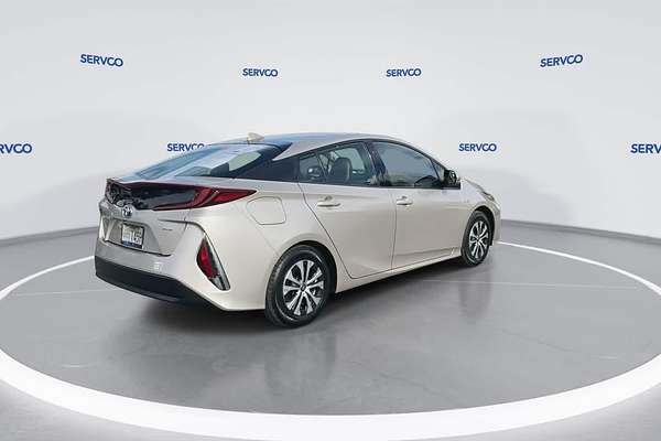 2020 Toyota Prius XLE