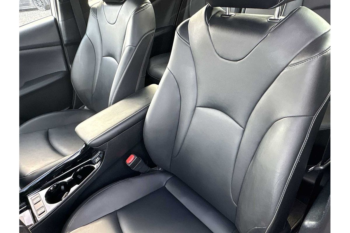 2020 Toyota Prius XLE
