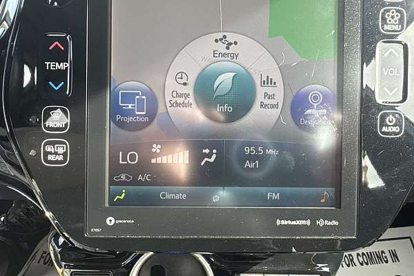2020 Toyota Prius XLE