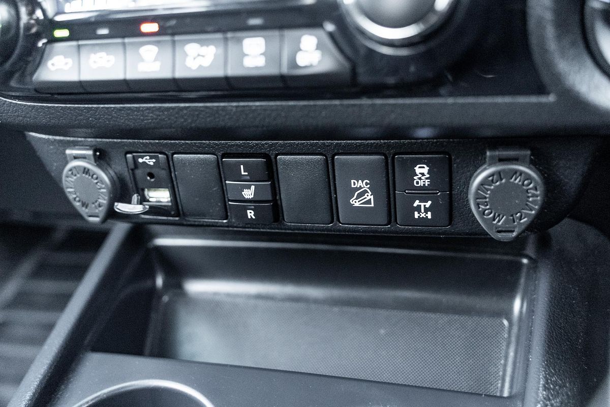 2021 Toyota Hilux Rugged X GUN126R 4X4