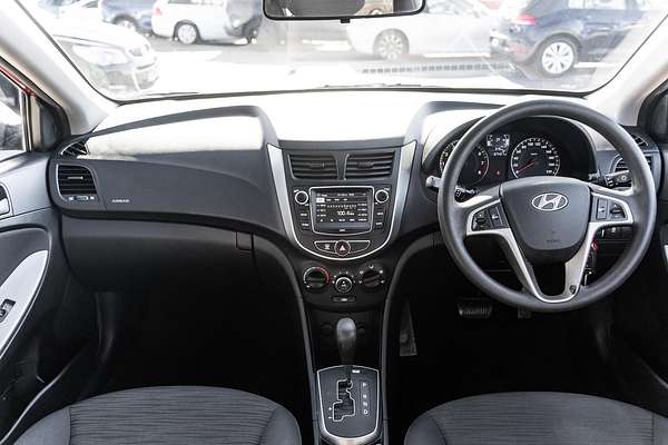 2017 Hyundai Accent Active RB4