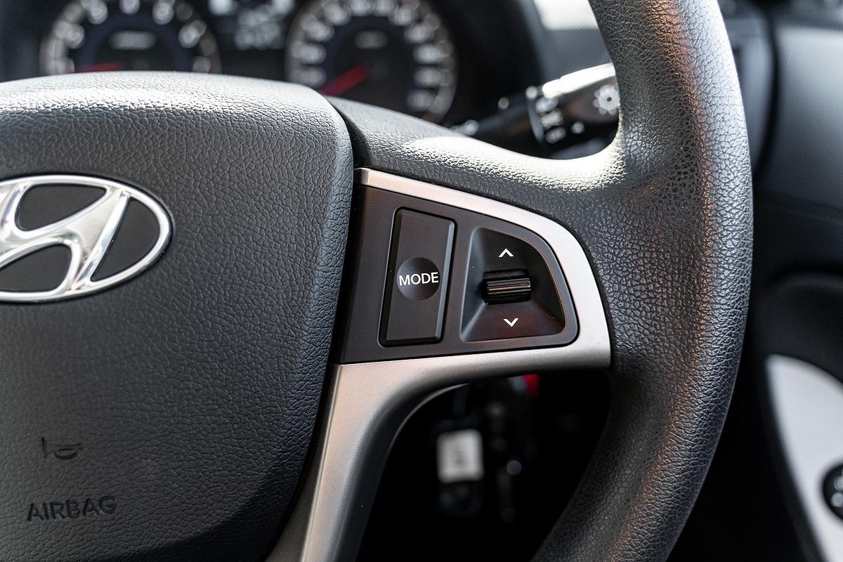 2017 Hyundai Accent Active RB4
